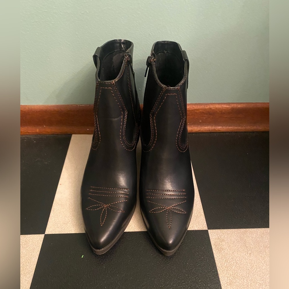 Ankle cowboy boots